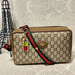 ✅GUCCI GG Plus PVC Leather Crossbody Bag
